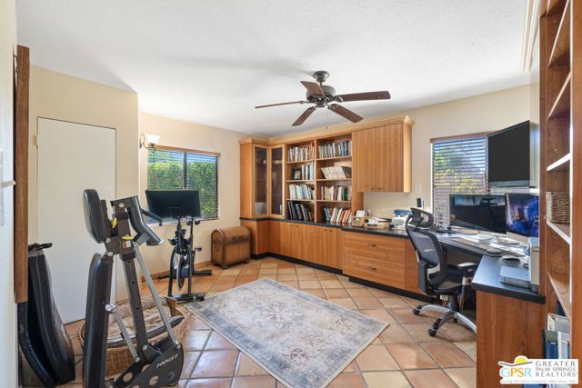 2336 N Girasol Avenue, Palm Springs CA: https://media.crmls.org/mediaz/fa691a80-455c-433c-8133-57e51f032cb6.jpg