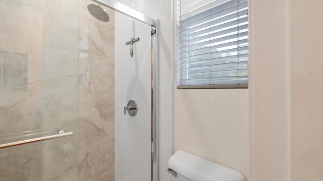 2225 David Place, Carlsbad CA: https://media.crmls.org/mediaz/fa694ff1-bcf2-493a-8316-d02374ca33db.jpg