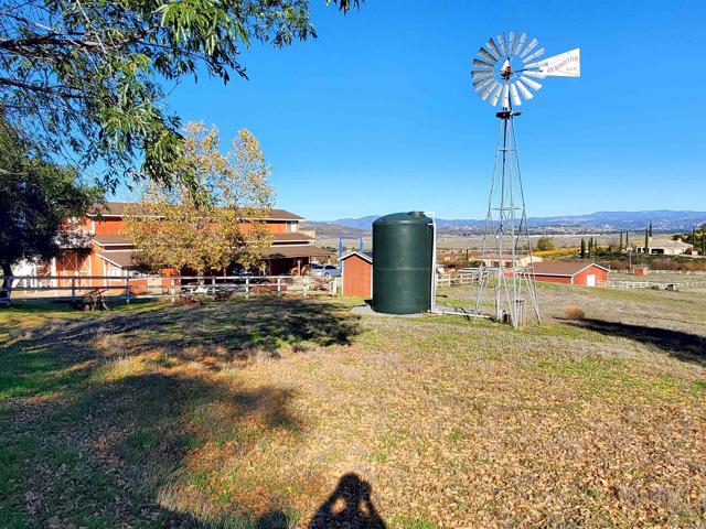 17910 Bluegrass Road, Ramona CA: https://media.crmls.org/mediaz/fa6a1360-5dee-4ae9-b421-383bc16ffff5.jpg