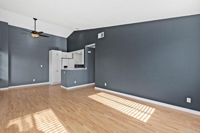 Detail Gallery Image 4 of 29 For 4212 Vista Panorama Way #280,  Oceanside,  CA 92057 - 2 Beds | 1 Baths