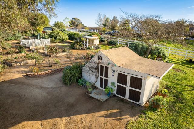 Detail Gallery Image 35 of 58 For 30837 Palomar Vista Dr, Valley Center,  CA 92082 - 4 Beds | 3 Baths