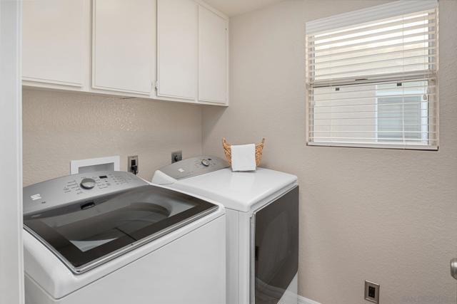 18027 Chieftain Ct, San Diego CA: https://media.crmls.org/mediaz/fa6b7184-1c82-41b4-9114-dc03a3f1c1c5.jpg