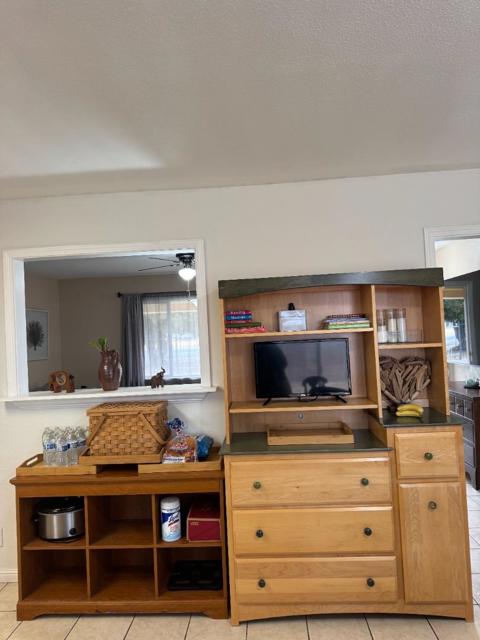 2718 Ferguson Road, Gilroy CA: https://media.crmls.org/mediaz/fa6bcc95-d239-430f-aeae-2d089080e917.jpg