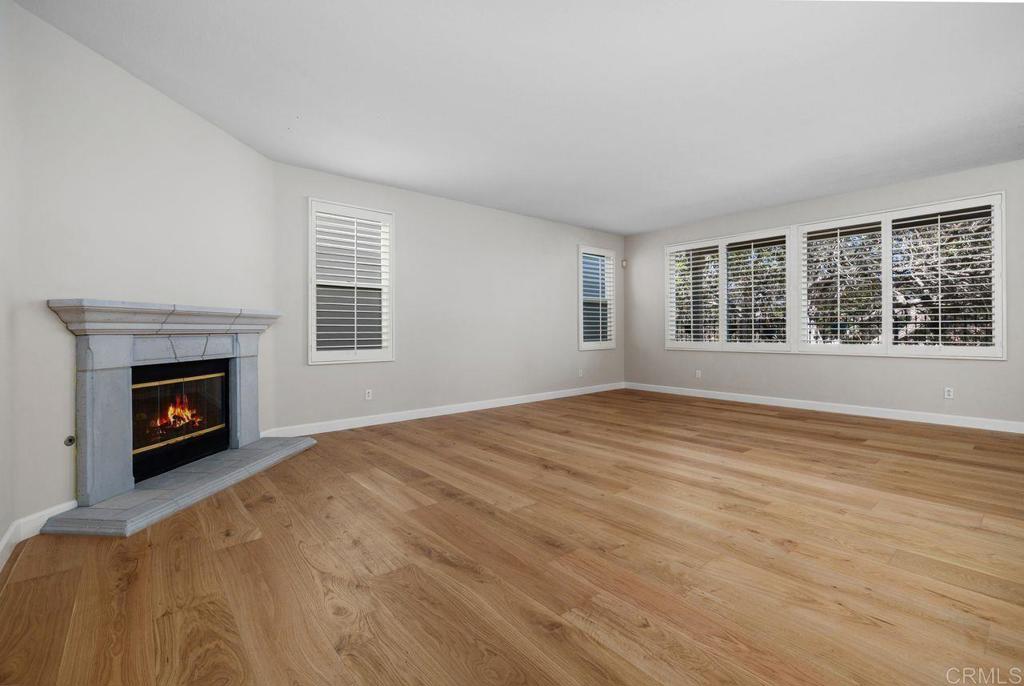 6085 Hillpointe Row - photo 14