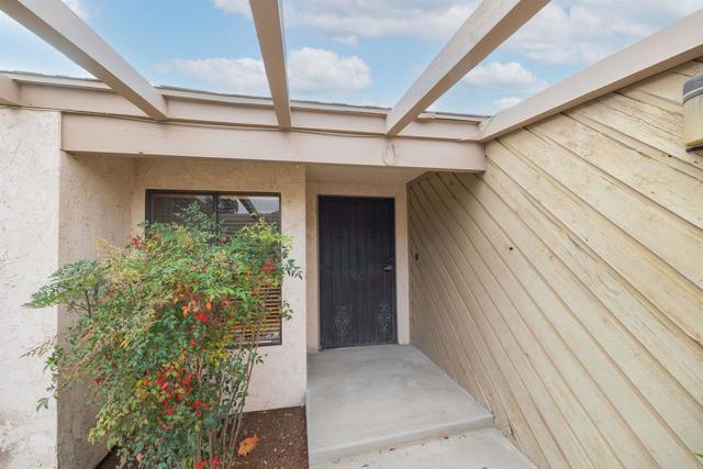 Detail Gallery Image 1 of 1 For 5633 Lake Murray Blvd a,  La Mesa,  CA 91942 - 3 Beds | 3 Baths