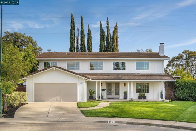 253 Corte De La Reina, Walnut Creek CA: https://media.crmls.org/mediaz/fa6e17c5-a88c-4aa0-b40f-9ef3f2d78e41.jpg