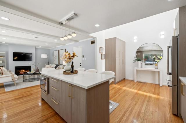 2985 Trousdale Drive, Burlingame CA: https://media.crmls.org/mediaz/fa6f8825-647b-4ef5-bb8c-eaa31ce8968f.jpg