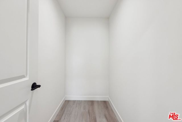 6731 Delco Avenue, Winnetka CA: https://media.crmls.org/mediaz/fa6fc06d-98b7-42ee-82c9-493fb5c5f01b.jpg