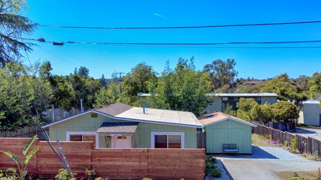 311 Mar Vista Avenue, Aptos CA: https://media.crmls.org/mediaz/fa7109df-2408-43b1-8737-87eb79a0d3b5.jpg