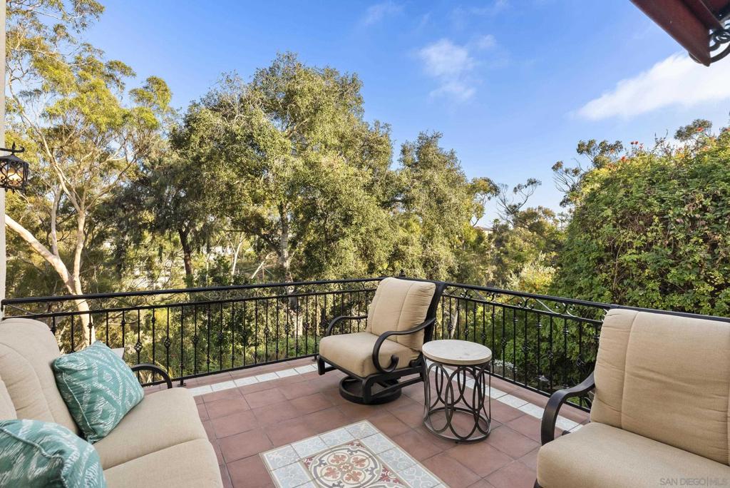 MLS #250043762SD image #16