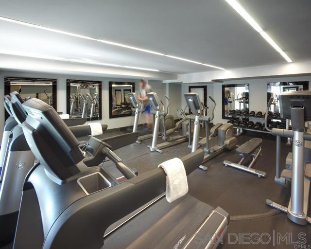 207 5TH Ave, San Diego CA: https://media.crmls.org/mediaz/fa71b41c-84e7-42c8-aab4-e4482a15f3c0.jpg
