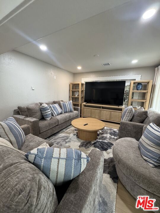 MLS #26859669 image #3