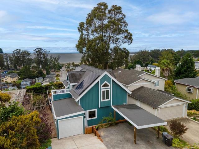 1107 Columbus Street, El Granada CA: https://media.crmls.org/mediaz/fa722e11-bbeb-4238-9ef7-d8dc7a7343e4.jpg