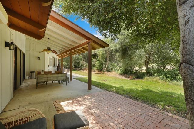 15406 Happy Holw, Pauma Valley CA: https://media.crmls.org/mediaz/fa73463d-891a-42e0-a720-44269b546781.jpg