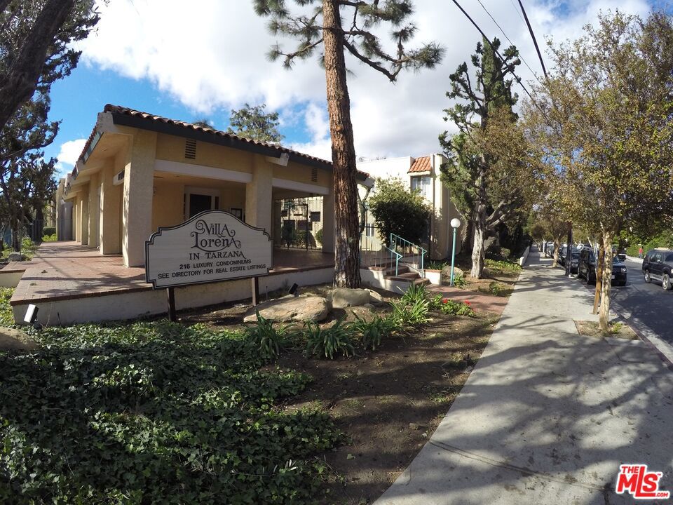 18307 Burbank Boulevard 237, Tarzana, CA 91356