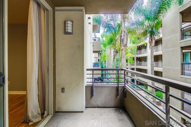 1480 Broadway, San Diego, California 92101, 2 Bedrooms Bedrooms, ,2 BathroomsBathrooms,Condominium,For Sale,Broadway,240028895SD