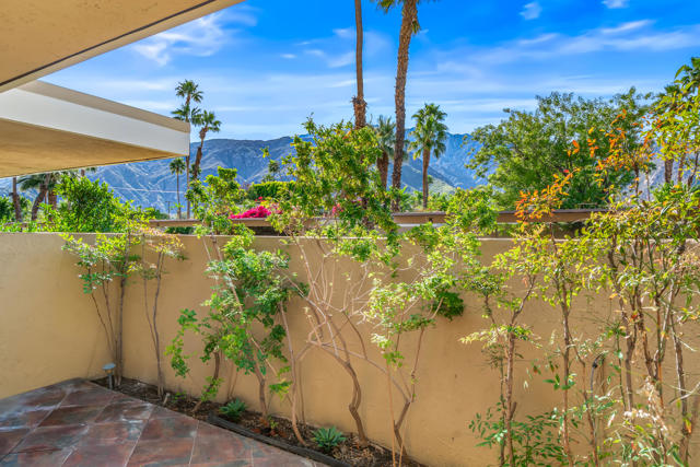 2501 N Indian Canyon Drive #631, Palm Springs, CA 92262