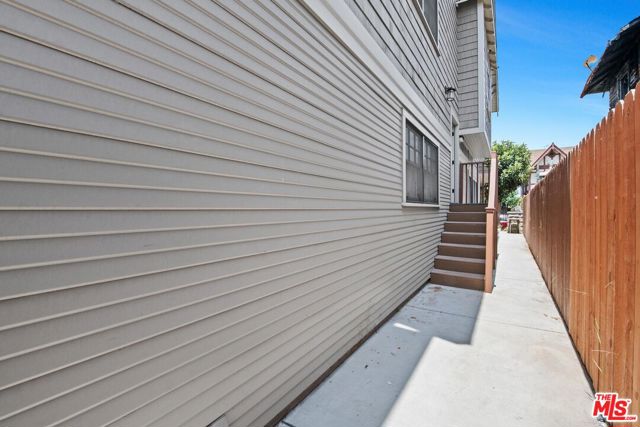 1238 S Bonnie Brae Street, Los Angeles CA: https://media.crmls.org/mediaz/fa748aec-e20b-47f3-9cbc-19a72449b7d3.jpg