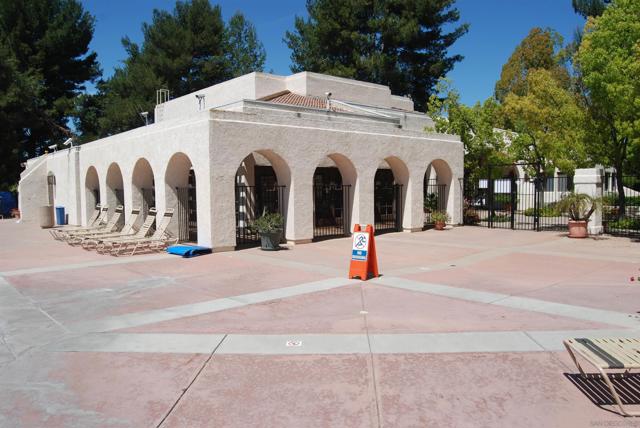 16071 Sun Summit Pt, San Diego CA: https://media.crmls.org/mediaz/fa75c74d-dcfd-4d96-841b-7932a097235d.jpg