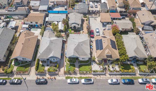 3242 Gleason Avenue, Los Angeles CA: https://media.crmls.org/mediaz/fa776835-df81-4f27-aa61-46093cd9a322.jpg