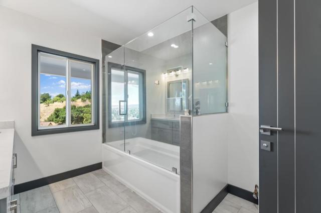 640 Evans Road, Milpitas CA: https://media.crmls.org/mediaz/fa7884f5-7ec5-408e-8d5e-98f8b32224f1.jpg