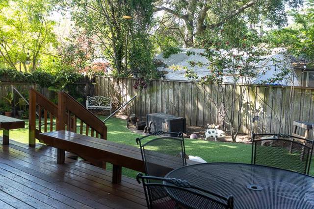 3523 Oak Drive, Menlo Park CA: https://media.crmls.org/mediaz/fa7888e9-fea4-4b89-8ea1-0258ec4acd23.jpg