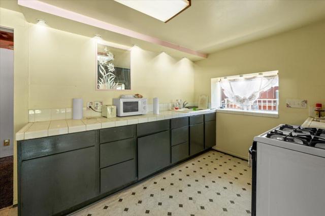 39148 Rim Of The World Drive, Fawnskin CA: https://media.crmls.org/mediaz/fa78ef7b-0ad7-473b-8ad3-fa6ed0bf9213.jpg