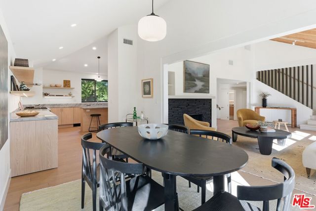 7401 Costello Avenue, Van Nuys CA: https://media.crmls.org/mediaz/fa7a1ac9-d474-4743-8136-82efe856c7f8.jpg