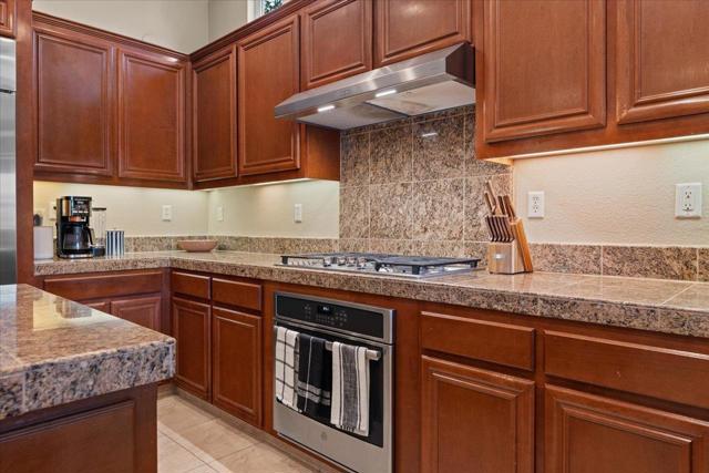 2316 Club Drive, Gilroy CA: https://media.crmls.org/mediaz/fa7a5f8c-6b86-4985-8fd1-8033066e6caf.jpg