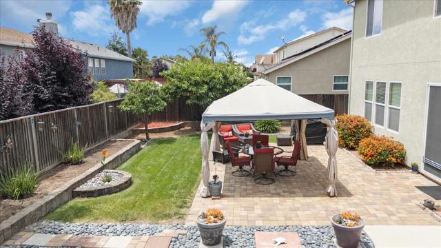 1751 Brighton Drive, Hollister CA: https://media.crmls.org/mediaz/fa7a93b1-743c-48d0-b2b8-3c7b87224aed.jpg