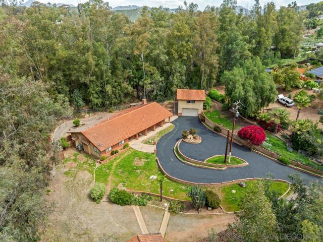 11580 Manzanita Rd, Lakeside CA: https://media.crmls.org/mediaz/fa7bca8f-6ff1-49b0-bbfb-e4fe1cdaf706.jpg