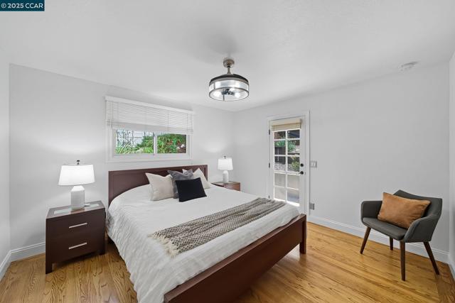 50 Brookwood Rd, Orinda CA: https://media.crmls.org/mediaz/fa7c2aab-a993-450b-888b-0b3df0d3988a.jpg