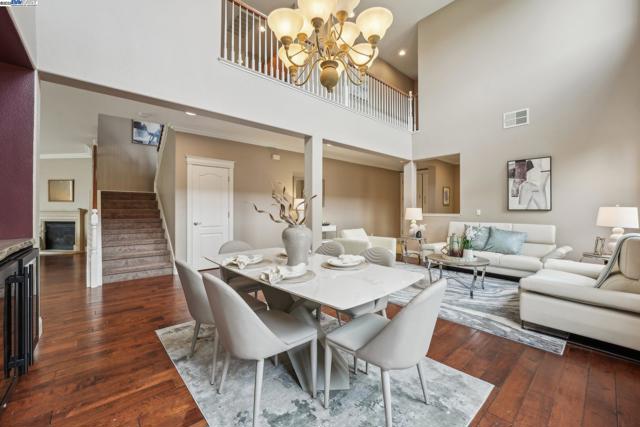 632 S Comunidad Street, Mountain House CA: https://media.crmls.org/mediaz/fa7c63c2-1ec6-43d5-b58f-df3d836a203c.jpg