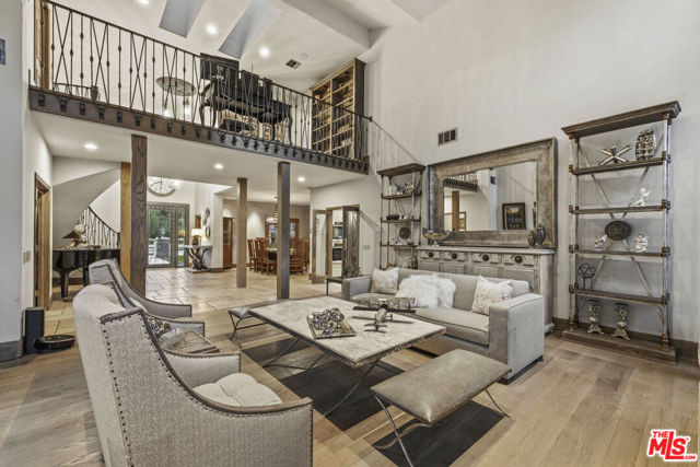 Image 7 of 64 For 26954 Whitehorse Place