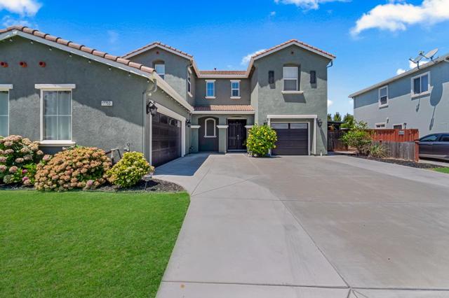 17753 Wheat Field Street, Lathrop CA: https://media.crmls.org/mediaz/fa7eb540-42d0-47d3-98a5-458c71702749.jpg