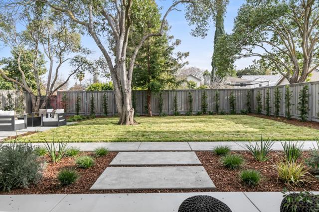 Image 47 of 53 For 976 Lincoln Court