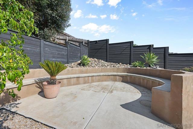 9335 Telkaif St, Lakeside CA: https://media.crmls.org/mediaz/fa80761c-5a22-4df6-92e8-3a63ff4e7eff.jpg