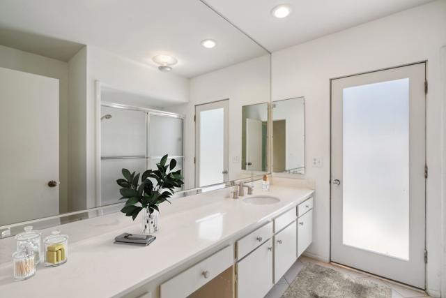 1540 E Sierra Way, Palm Springs CA: https://media.crmls.org/mediaz/fa80af97-6dd6-49bd-9c15-aa1bb8607a93.jpg