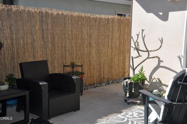 1322 Weymouth Lane, Ventura CA: https://media.crmls.org/mediaz/fa80cd02-0cea-4151-81fc-fd0371852b47.jpg