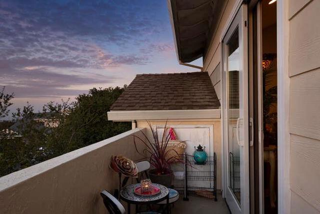 2044 Fairmont Drive, San Mateo CA: https://media.crmls.org/mediaz/fa82ce0b-4ee4-42ed-a245-9868fea30796.jpg