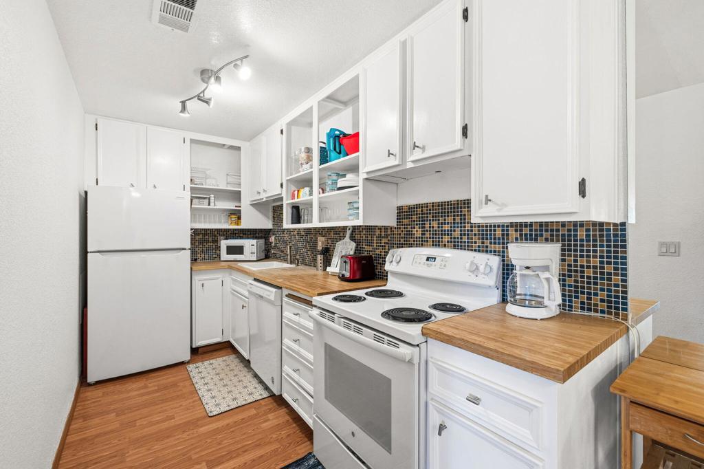 MLS #219139257DA image #11