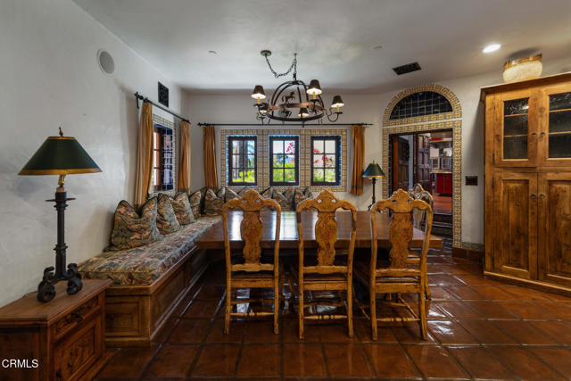 Detail Gallery Image 44 of 75 For 2940 Kuehner Dr, Simi Valley,  CA 93063 - 57 Beds | 40 Baths