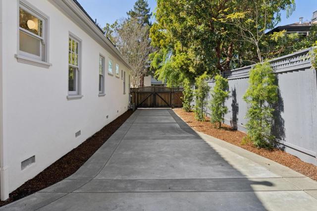 Image 33 of 38 For 1619 Escobita Avenue