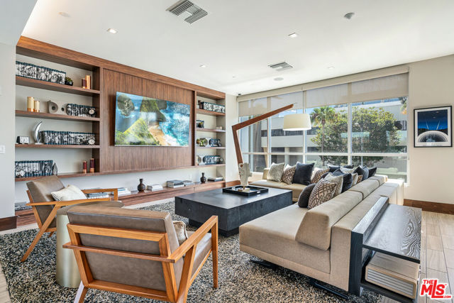 10601 Washington Boulevard, Culver City CA: https://media.crmls.org/mediaz/fa830e1b-7629-4280-abe9-c4f15017b60b.jpg