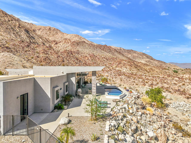 Image 61 of 65 For 71260 Oasis Trail