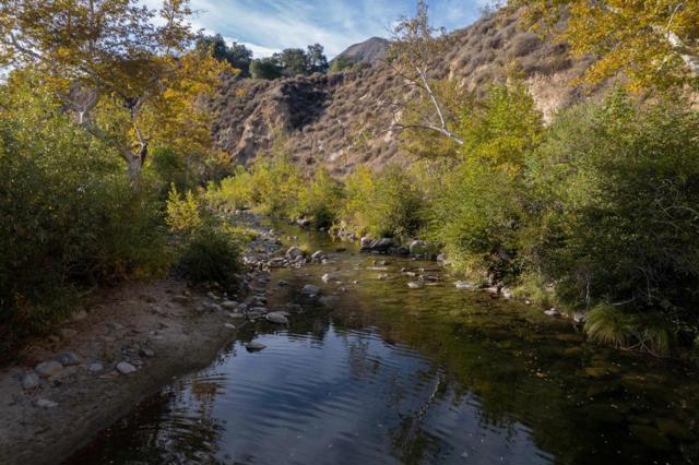 47275 Arroyo Seco Road, Greenfield CA: https://media.crmls.org/mediaz/fa833e3d-8d35-462c-85b4-f00b389be164.jpg