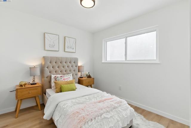 100 Byrne St, Daly City CA: https://media.crmls.org/mediaz/fa83dcc8-620a-42ff-8654-03b4ada900c5.jpg