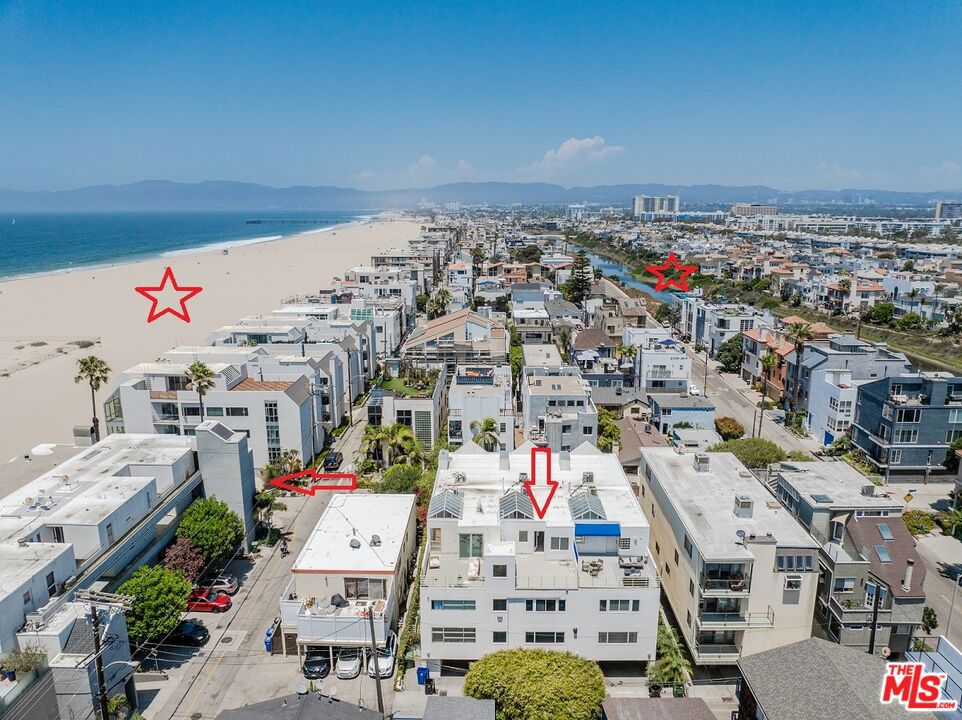18 Voyage Street
