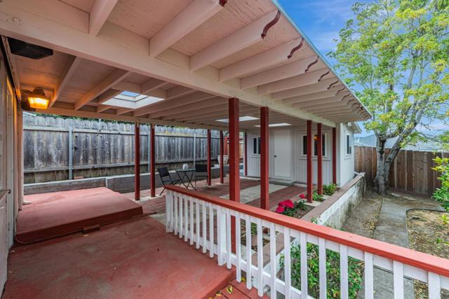 642 Lomita Avenue, Millbrae CA: https://media.crmls.org/mediaz/fa84984d-24e3-4925-96ad-abac3bd17b99.jpg