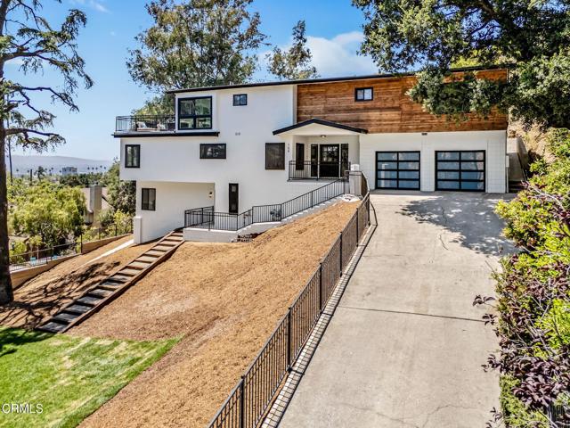 709 Wilson Court, Burbank CA: https://media.crmls.org/mediaz/fa84deb5-bb19-406a-b187-be3c8dd59a92.jpg